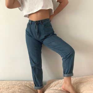 Blue washed Mom jeans